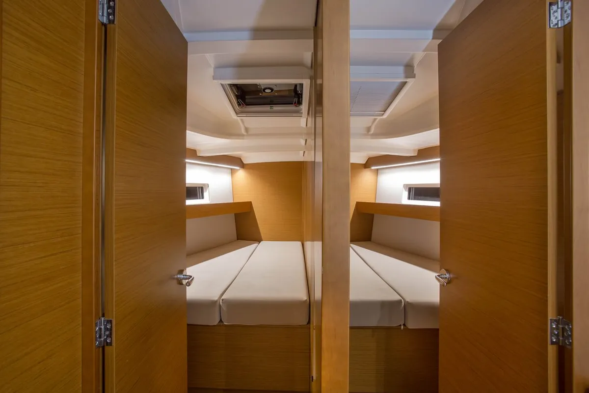 Cabin on Deep Water, a Jeanneau Sun Odyssey 440 sailboat at Athens, Greece