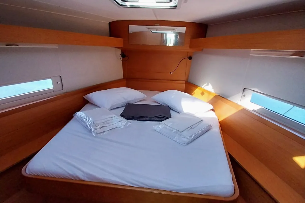 Cabin on Penelope, a Dufour 43 sailboat at Volos, Greece