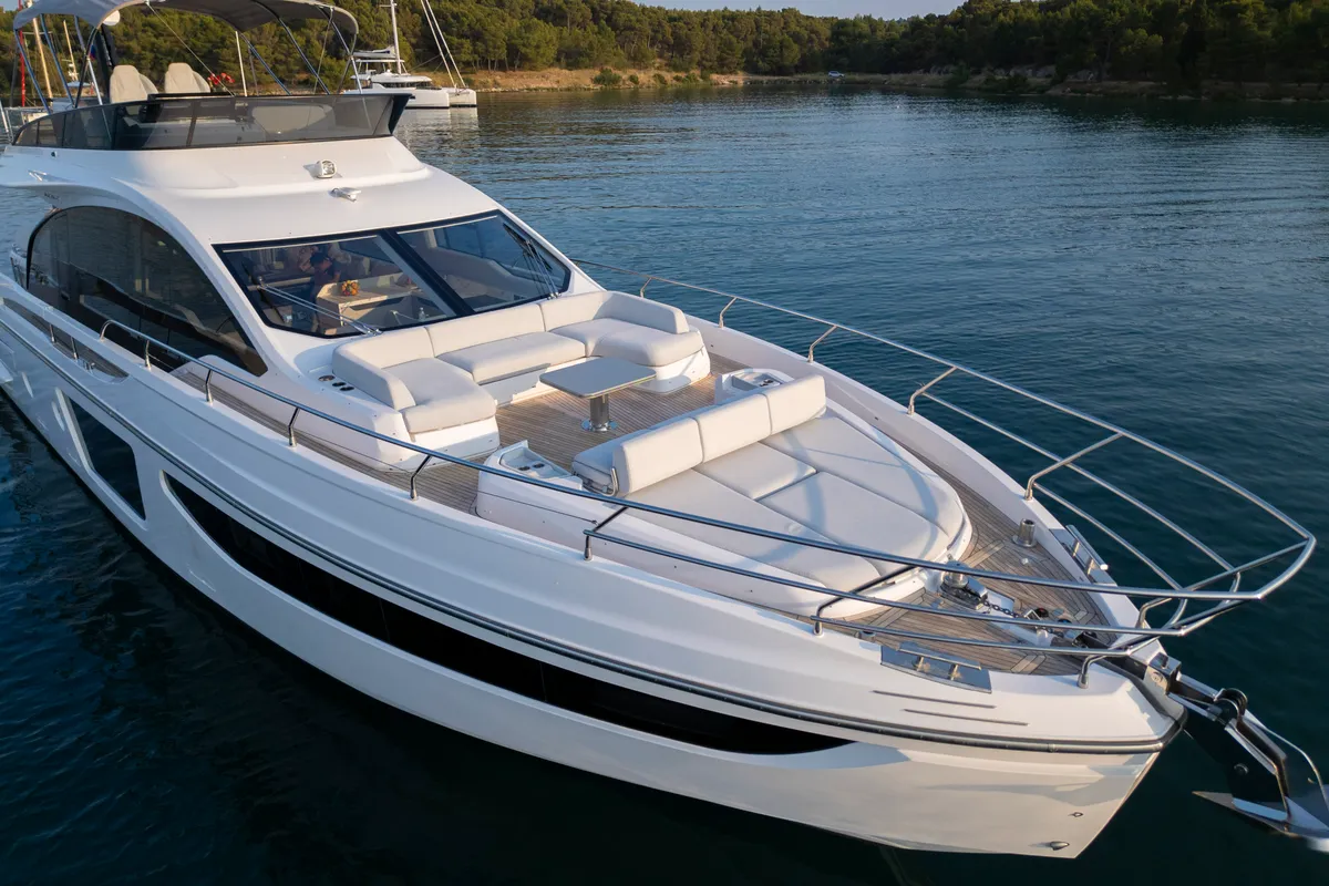 Exterior view of Felicita, a Azimut S7 motor yacht at Grad Šibenik, Croatia