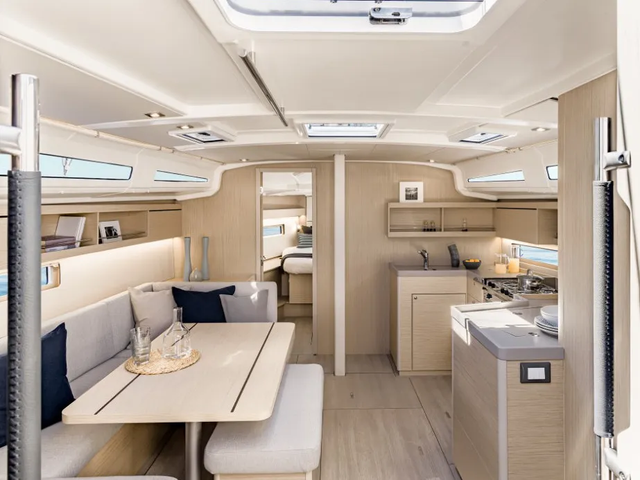 Salon of Raz Kaiou, a Beneteau Oceanis 40.1 sailboat at Kerners, France