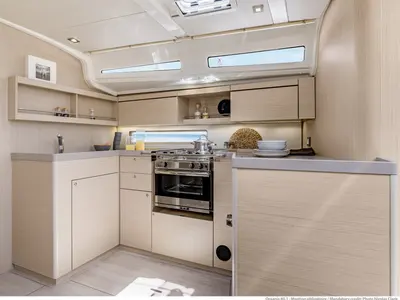Galley of Raz Kaiou, a Beneteau Oceanis 40.1 sailboat at Kerners, France