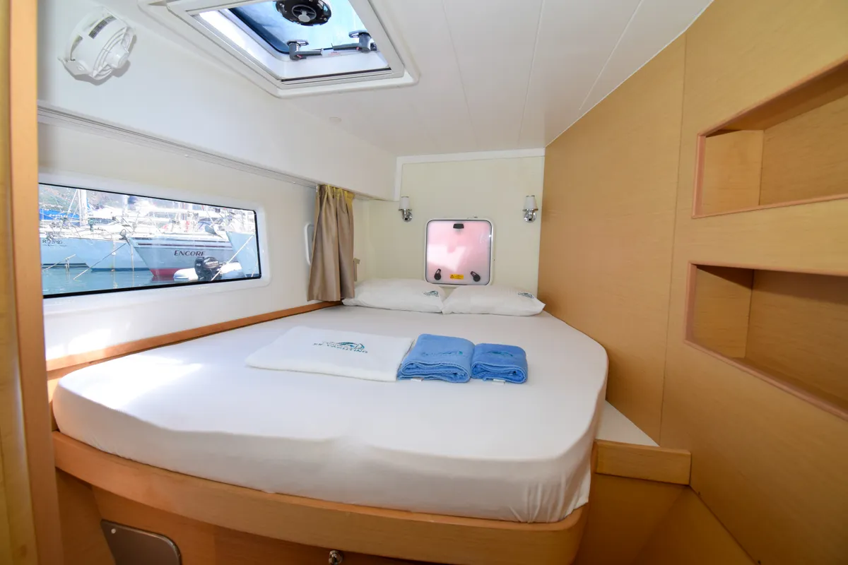 Cabin on Bige, a Lagoon 42 catamaran at Marmaris, Turkey