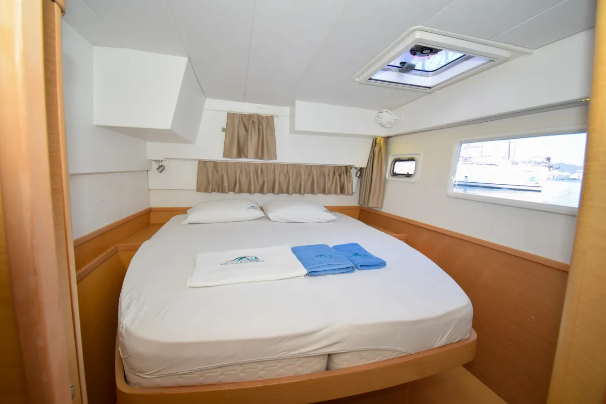 Cabin on Bige, a Lagoon 42 catamaran at Marmaris, Turkey
