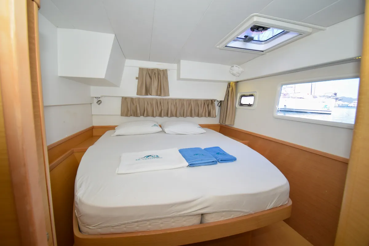 Cabin on Bige, a Lagoon 42 catamaran at Marmaris, Turkey