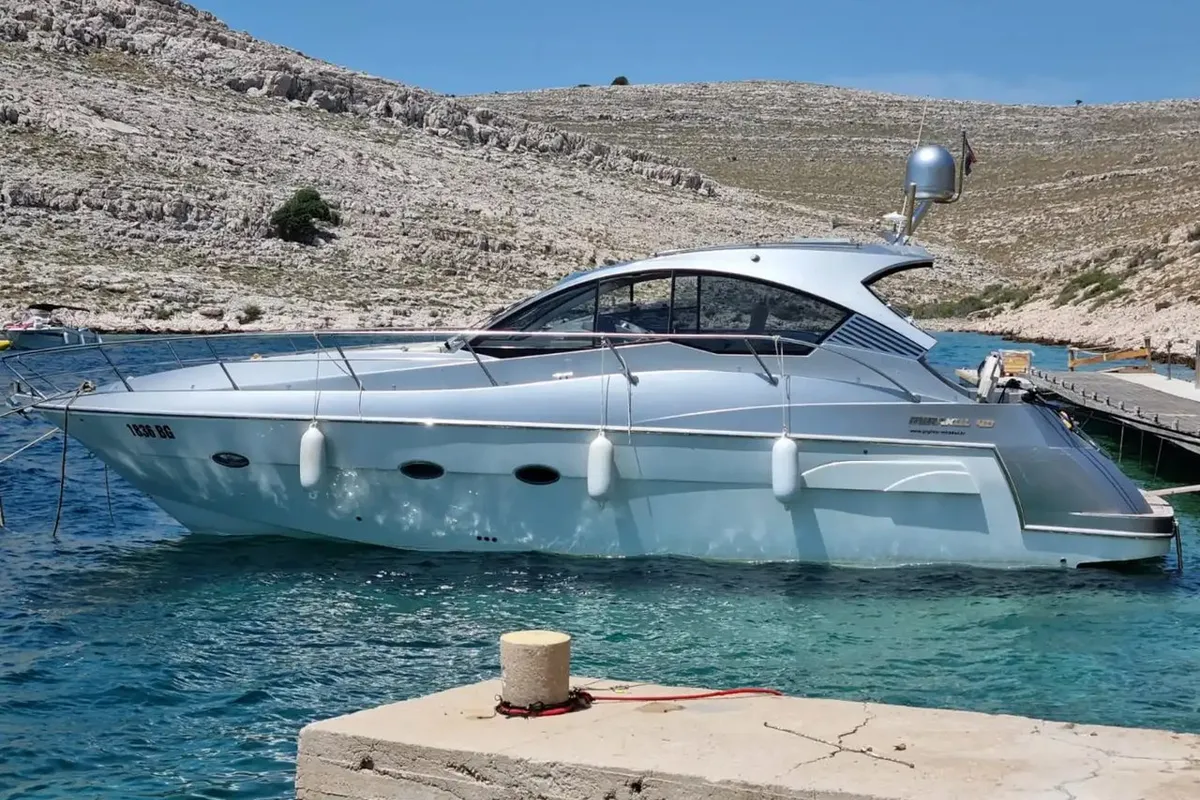Exterior view of Andrea, a Grginić jahte Mirakul 40 motor yacht at Grad Biograd na Moru, Croatia
