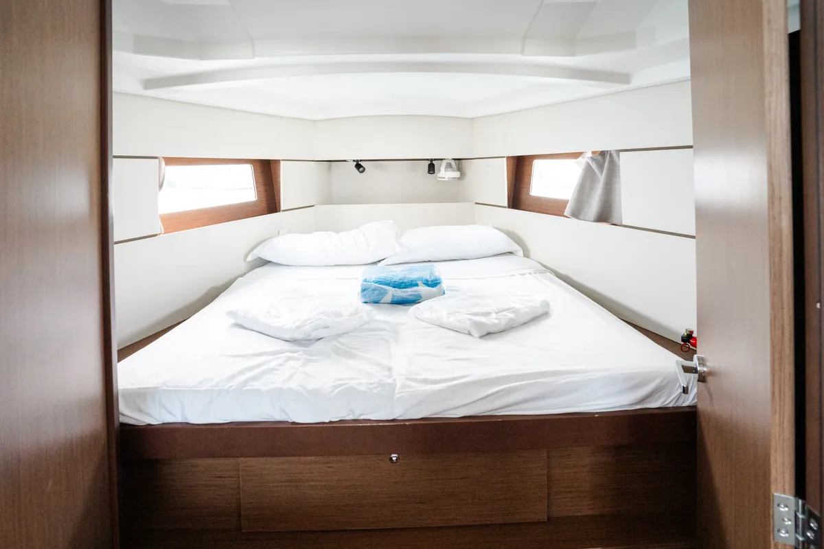 Cabin on Meli - Comfort line, a Beneteau Oceanis 38.1 sailboat at Rosignano Solvay, Italy