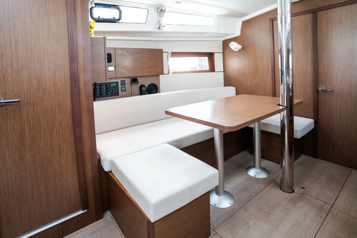 Salon of Meli - Comfort line, a Beneteau Oceanis 38.1 sailboat at Rosignano Solvay, Italy