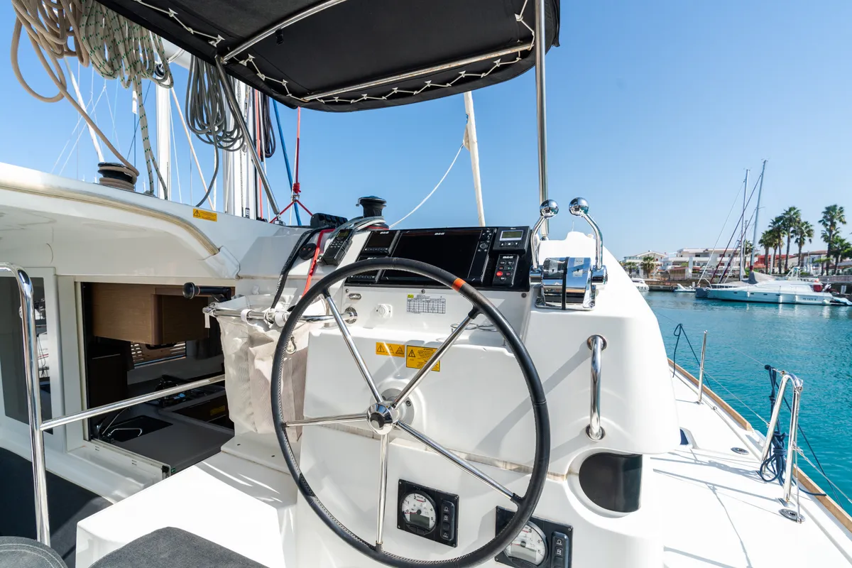 Cockpit of Lagoon 40, a catamaran at Tonnarella, Italy