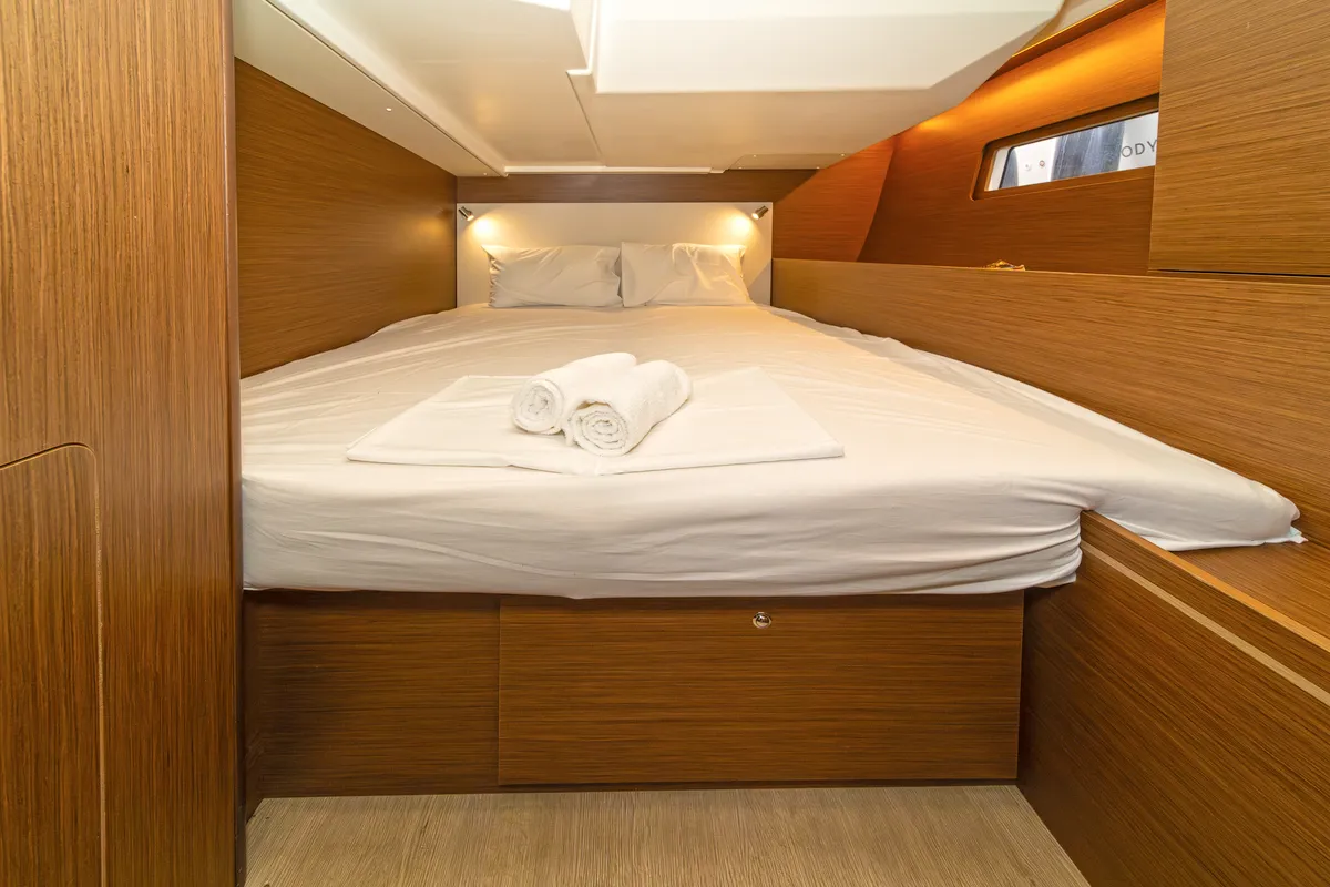 Cabin on Yria, a Beneteau Oceanis 51.1 sailboat at Athens, Greece