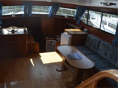 Salon of Constellation, a De Drait Tyvano 1450 motorboat at Drachten, Netherlands