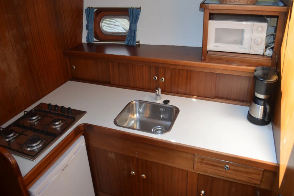 Galley of Constellation, a De Drait Tyvano 1450 motorboat at Drachten, Netherlands