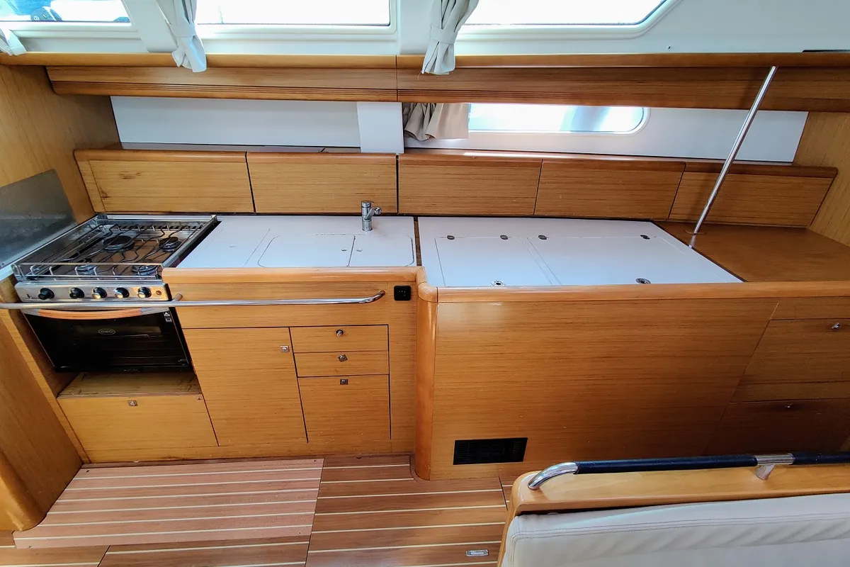 Cabin on Lady Joanna, a Jeanneau Sun Odyssey 49i sailboat at Općina Sukošan, Croatia