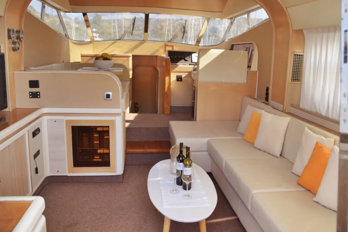 Salon of New Style , a Johnson 56 motorboat at Primošten, Croatia