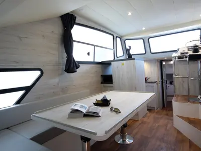 Salon of Houseboat Holidays Italia S.R.L. Minuetto 8, a motor yacht at Casier, Italy