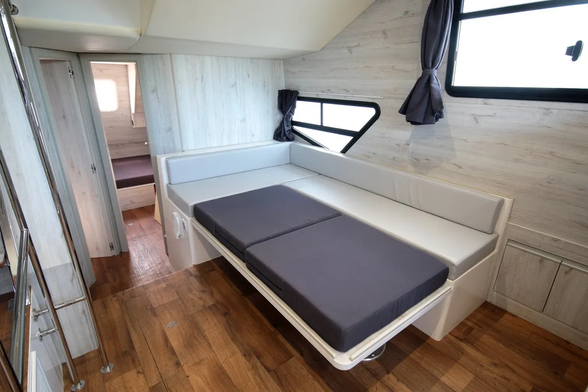 10, a Houseboat Holidays Italia S.R.L. Minuetto 8 motor yacht at Casier, Italy