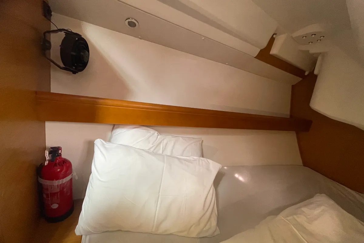 Cabin on Agatha, a Jeanneau Sun Odyssey 36i sailboat at Zadar, Croatia