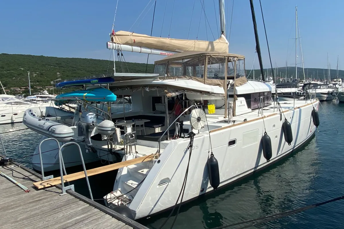 Gecko, a Lagoon 450 S catamaran at Punat, Croatia
