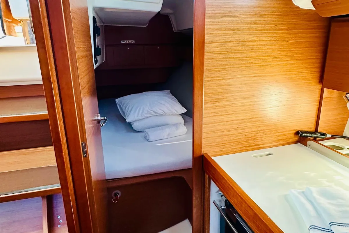 Cabin on Alpha, a Dufour 360 GL sailboat at Primošten, Croatia