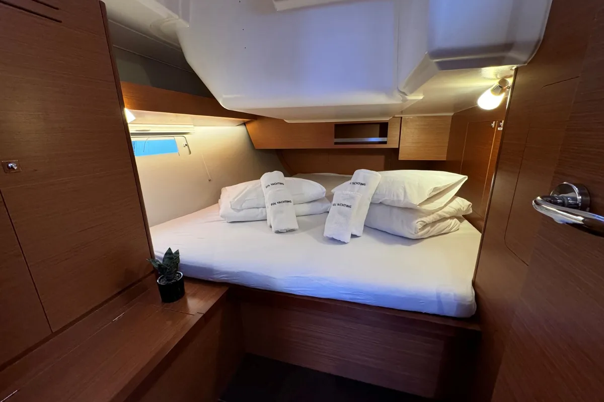 Cabin on Levan, a Dufour 430 GL sailboat at Grad Pula, Croatia
