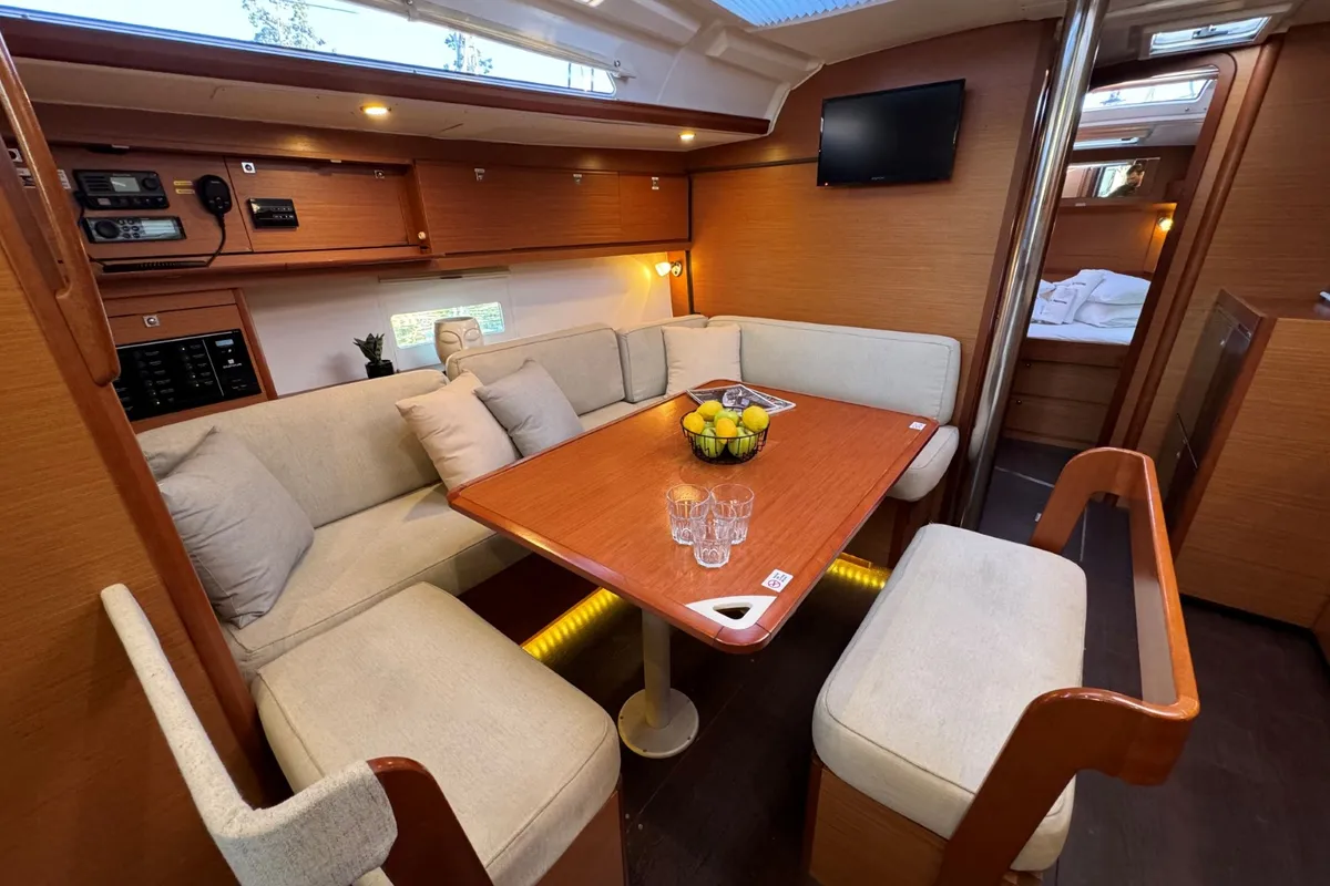 Salon of Levan, a Dufour 430 GL sailboat at Grad Pula, Croatia
