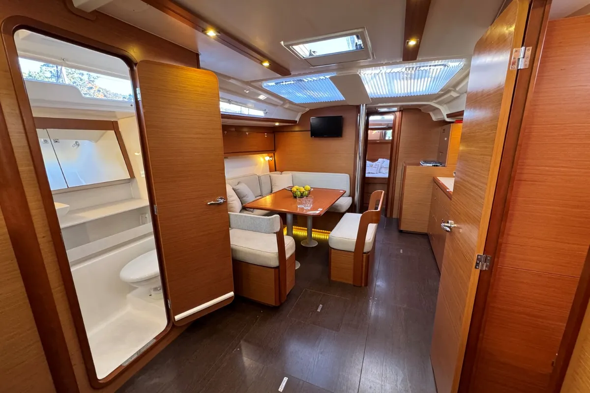 Salon of Levan, a Dufour 430 GL sailboat at Grad Pula, Croatia