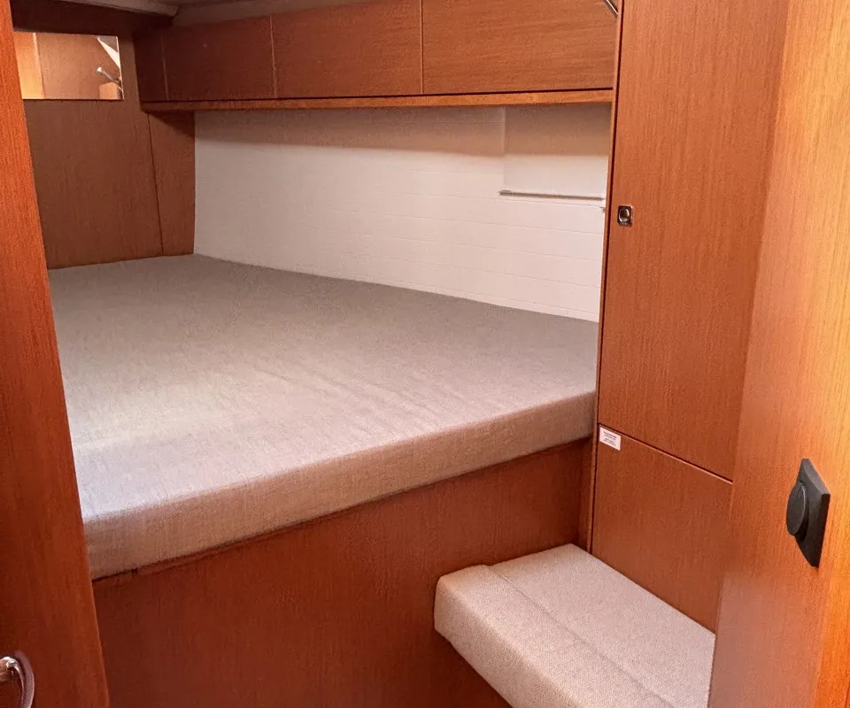 Cabin on Emma, a Bavaria Cruiser 46 sailboat at Pula, Croatia