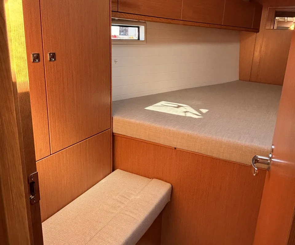 Cabin on Emma, a Bavaria Cruiser 46 sailboat at Pula, Croatia