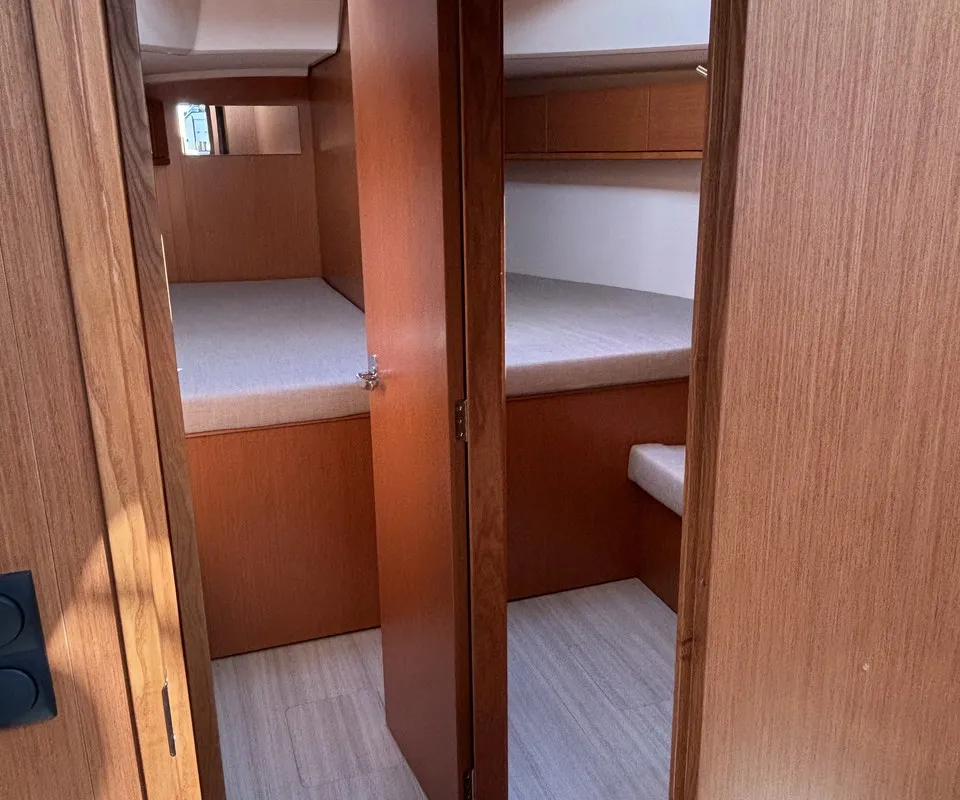 Cabin on Emma, a Bavaria Cruiser 46 sailboat at Pula, Croatia