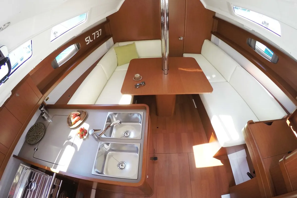 Salon of Honey, a Beneteau Oceanis 31 sailboat at Split, Croatia