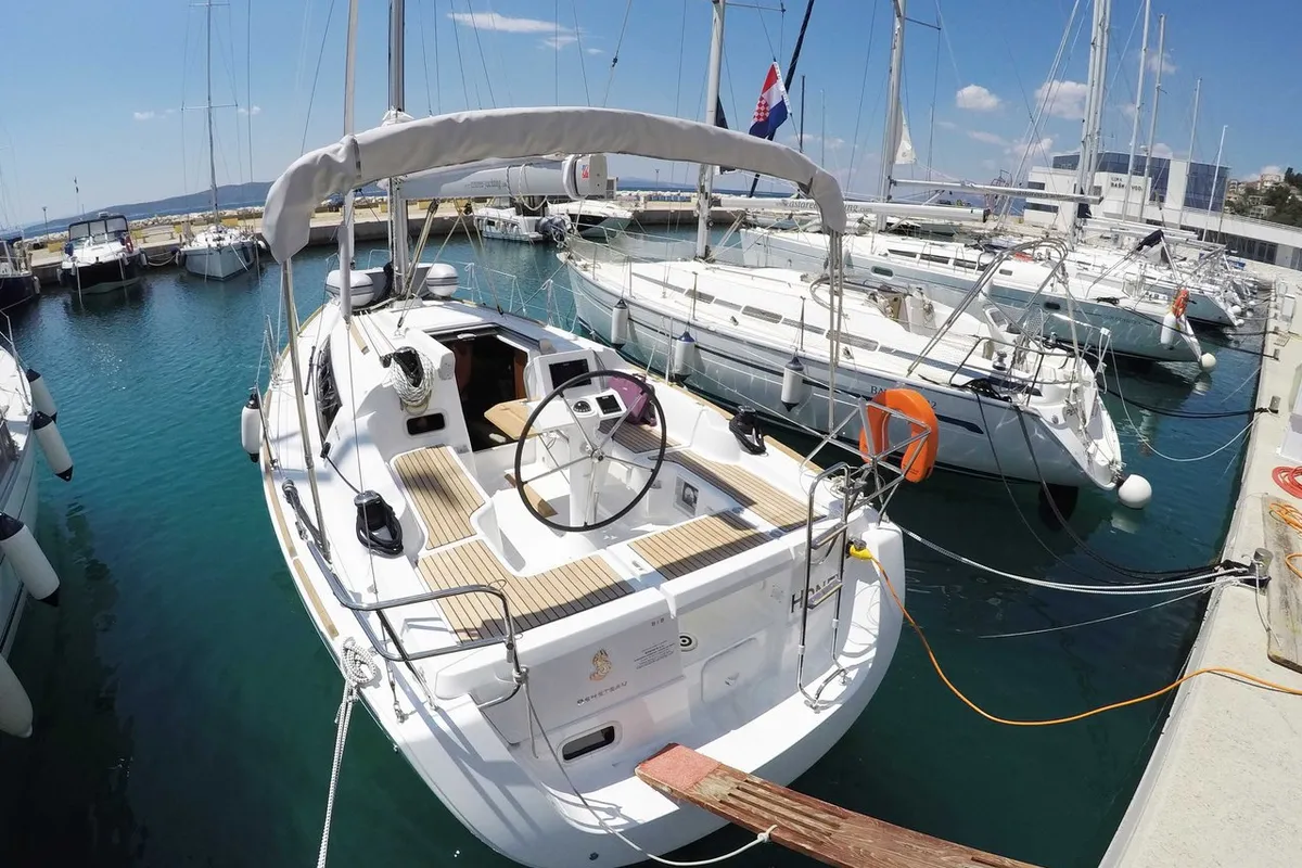 Exterior view of Honey, a Beneteau Oceanis 31 sailboat at Split, Croatia