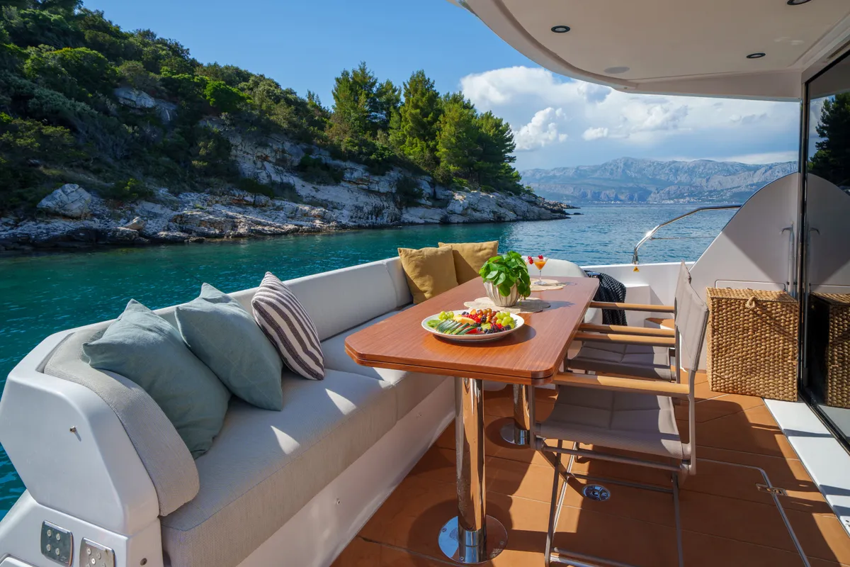 White, a Azimut 53 Fly motor yacht at Podstrana - Miljevac, Croatia
