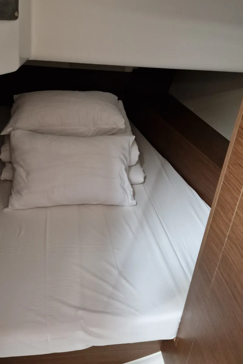 Cabin on Navicela, a Beneteau Oceanis 34.1 sailboat at Općina Medulin, Croatia