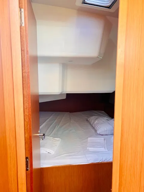 Cabin on Sakura J, a Bavaria C42 sailboat at Punta Ala, Italy
