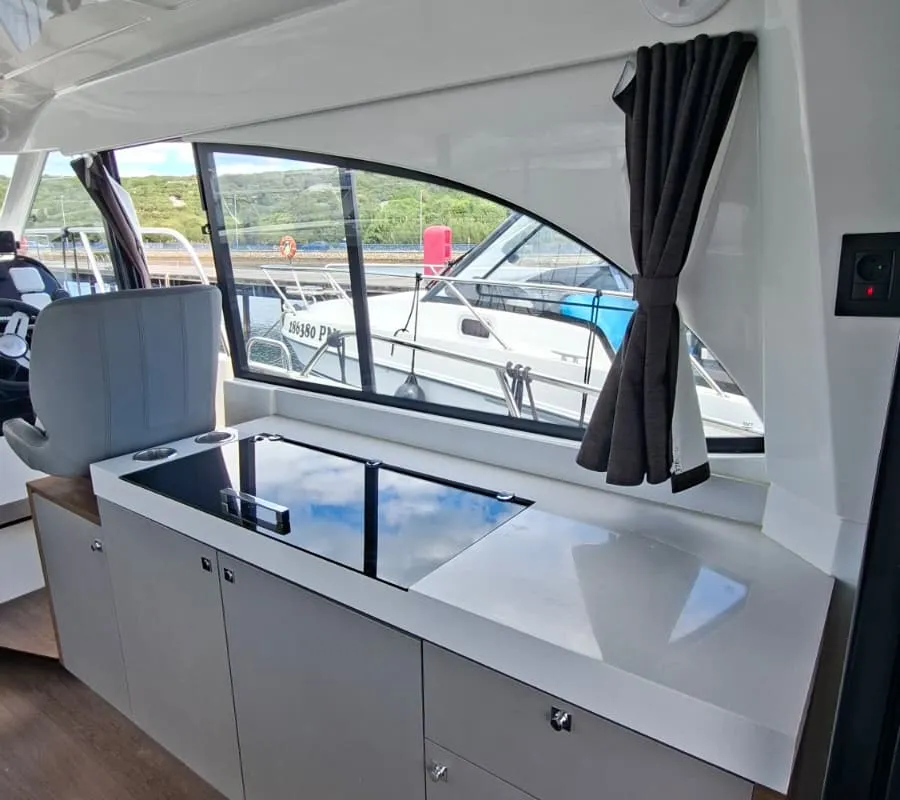 Jean, a Beneteau Antares 11 Fly OB motorboat at Punat, Croatia