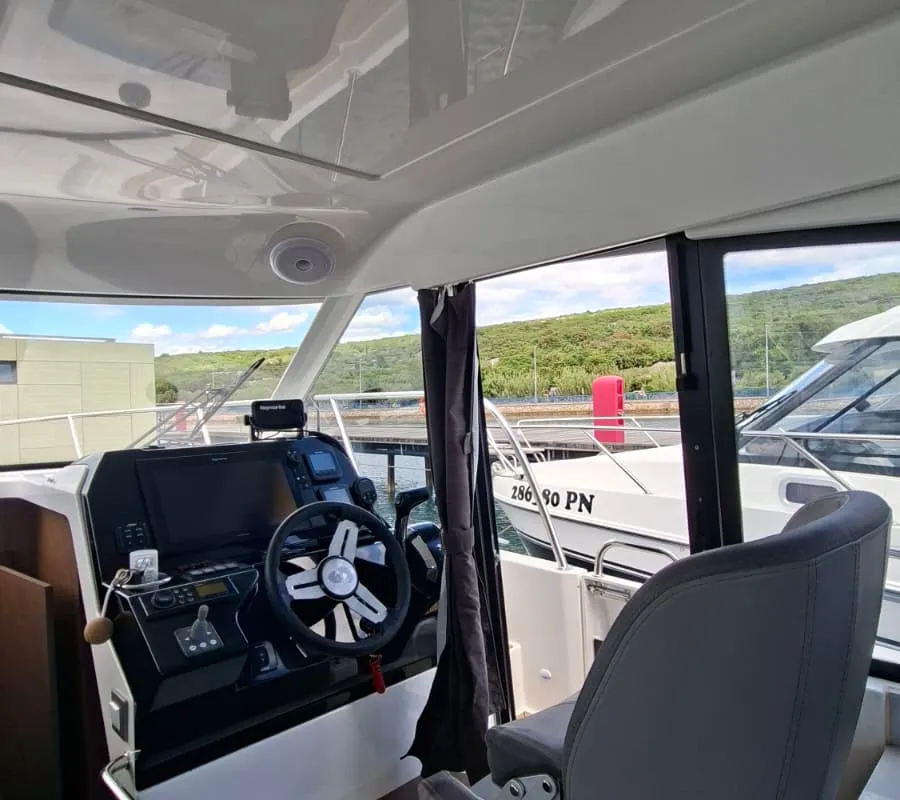 Jean, a Beneteau Antares 11 Fly OB motorboat at Punat, Croatia