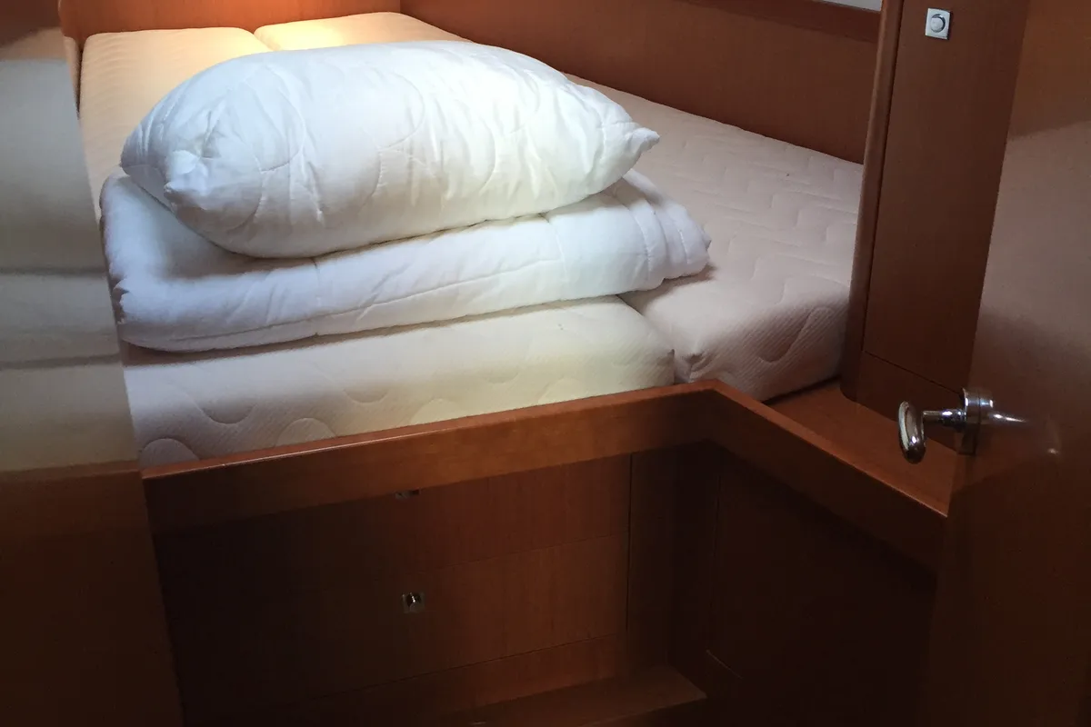 Cabin on San Clemente, a Beneteau Oceanis 48 sailboat at Sukošan, Croatia