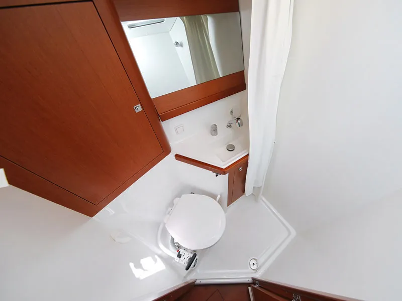 Head on San Clemente, a Beneteau Oceanis 48 sailboat at Sukošan, Croatia