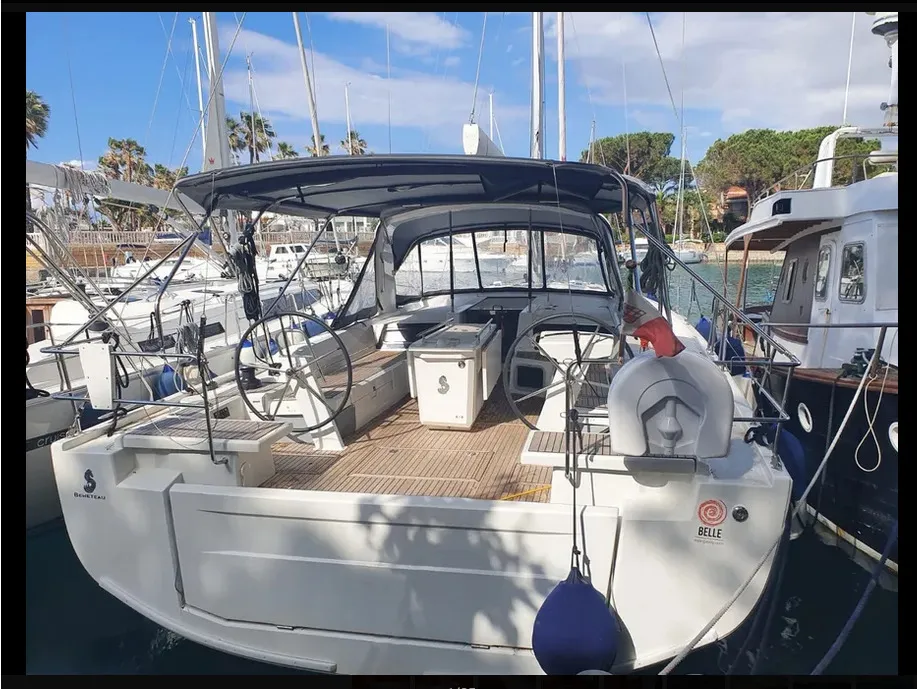 Exterior view of Belle, a Beneteau Oceanis 51.1 sailboat at Cannigione, Italy