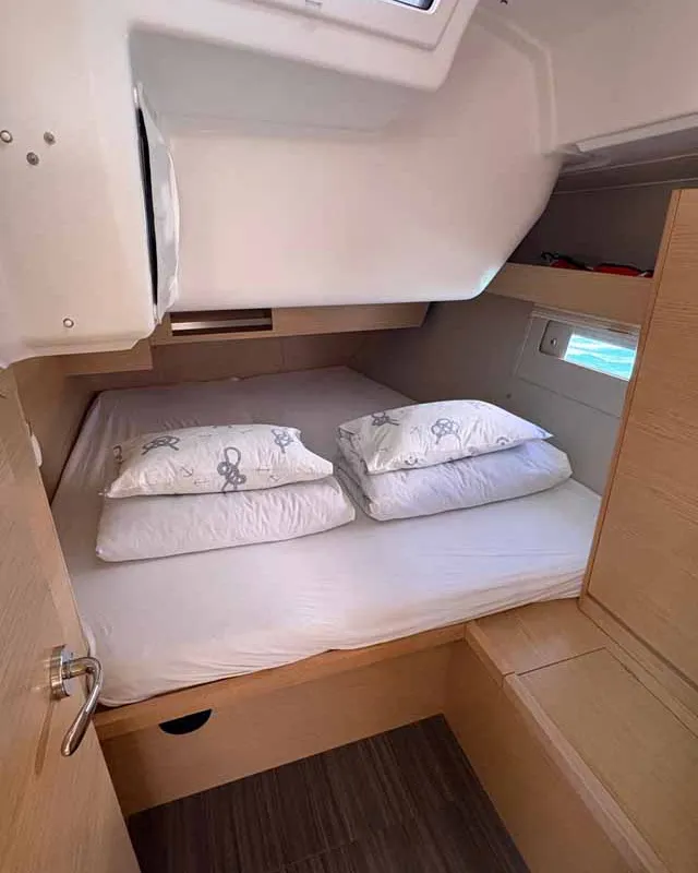 Cabin on Ansomo, a Dufour 430 sailboat at Jezera, Croatia