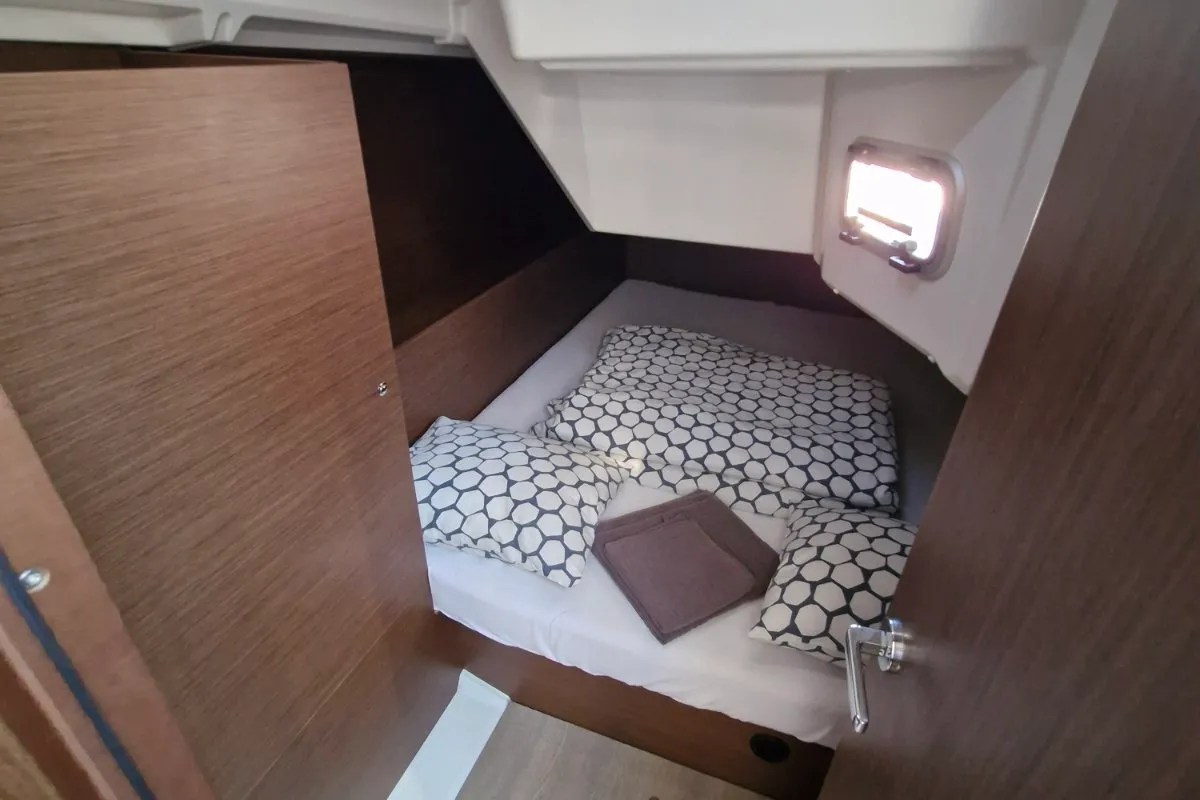 Cabin on Agios, a Beneteau Oceanis 37.1 sailboat at Grad Pula, Croatia