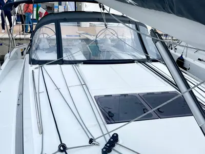 Deck of Colibrì, a Jeanneau Sun Odyssey 410 sailboat at Salerno, Italy