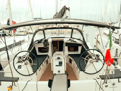 Cockpit of Colibrì, a Jeanneau Sun Odyssey 410 sailboat at Salerno, Italy
