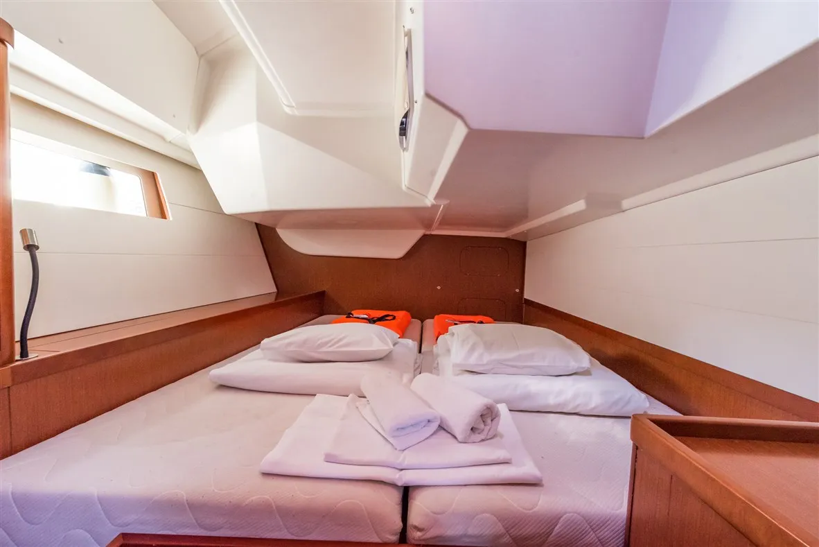 Cabin on Ultra Dubrovnik, a Beneteau Oceanis 48 sailboat at Općina Medulin, Croatia
