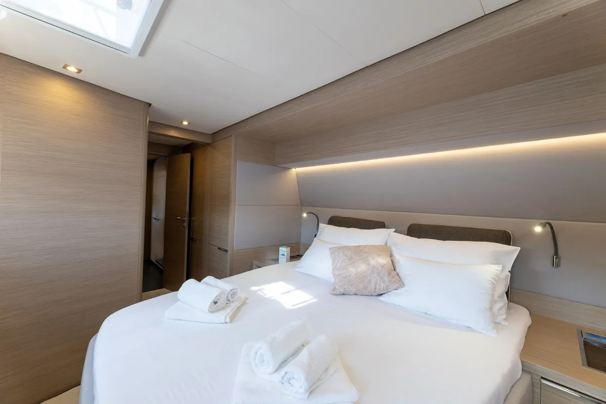 Cabin on ARTISAN, a Lagoon 55 catamaran at Split, Croatia