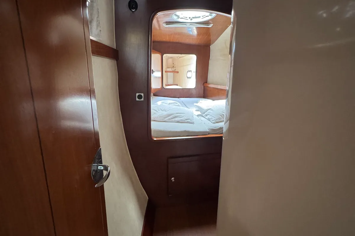 Cabin on Artemis K, a Fountaine Pajot Belize 43 catamaran at Municipal Unit of Lefkada, Greece