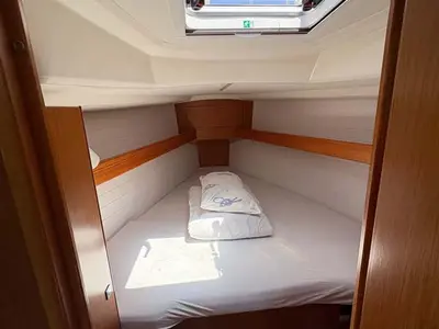 Cabin on Fünfland, a Bavaria Cruiser 34 sailboat at Jezera, Croatia