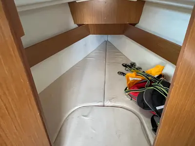 Cabin on Cabeche, a Jeanneau Sun Odyssey 29.2 sailboat at Kerners, France