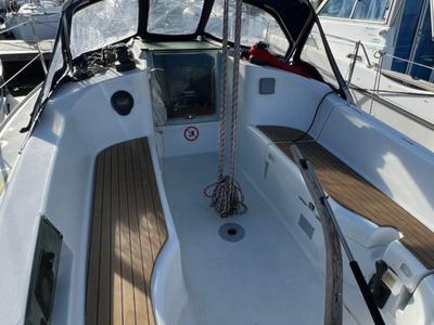 Cockpit of Cabeche, a Jeanneau Sun Odyssey 29.2 sailboat at Kerners, France