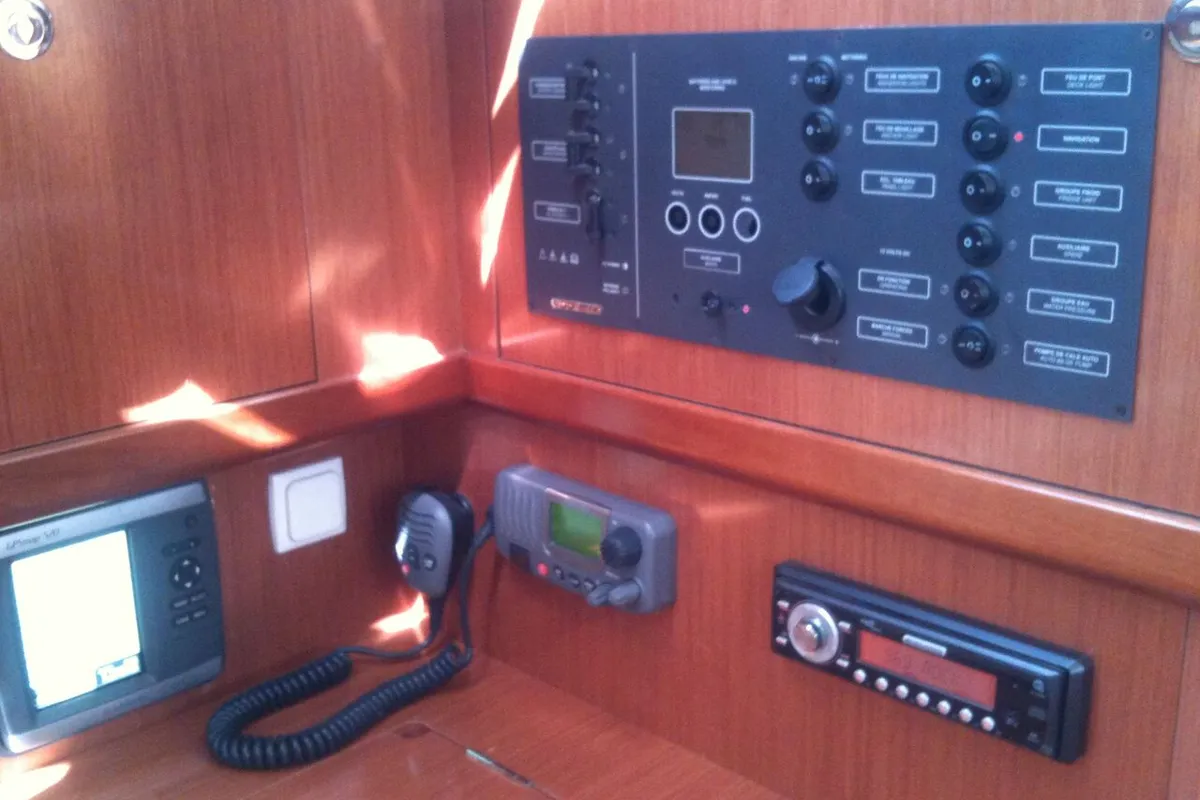 Trizonia, a Beneteau Oceanis 31 sailboat at Municipal Unit of Lefkada, Greece