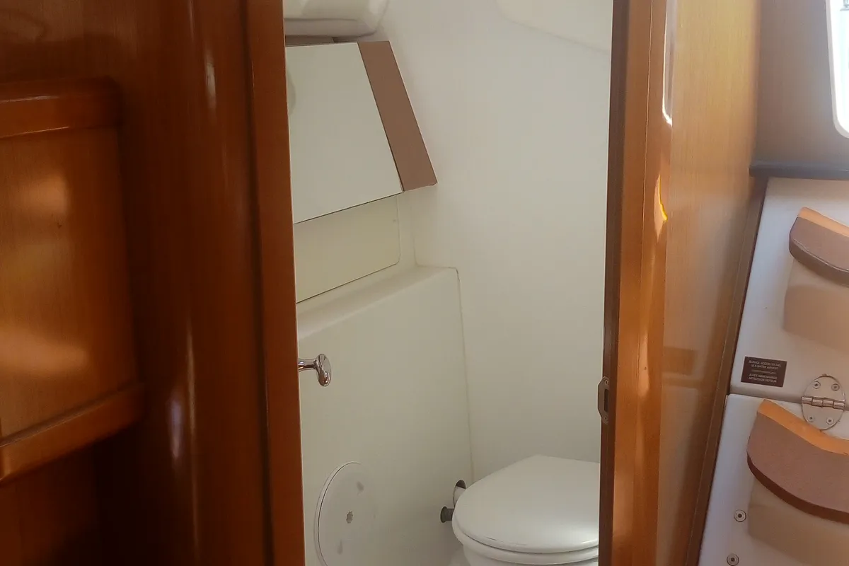 Head on Trizonia, a Beneteau Oceanis 31 sailboat at Municipal Unit of Lefkada, Greece